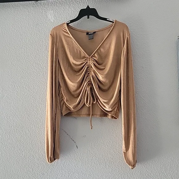 Just Polly NY Shiny tan slinky top ✨️ - Picture 1 of 5